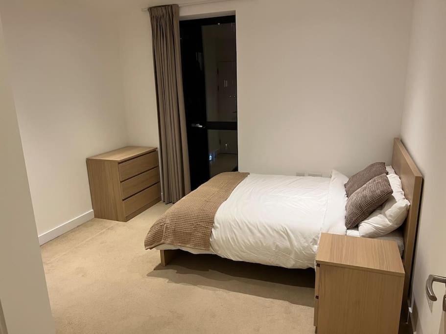 Modern 2 Bed - Olympic Park Stratford Leilighet London Eksteriør bilde